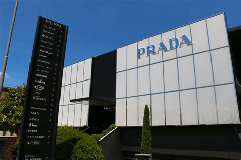 outlet prada scandicci